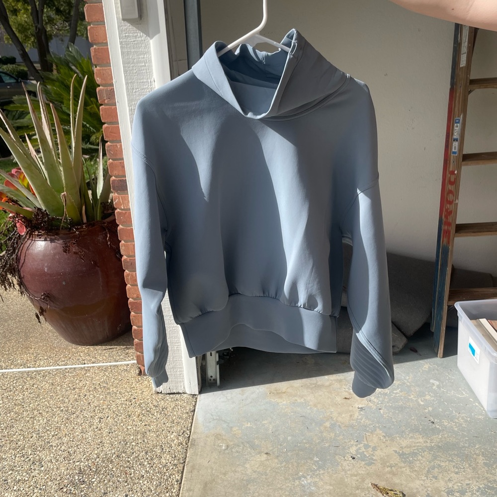 Lululemon Full Flourish Pullover